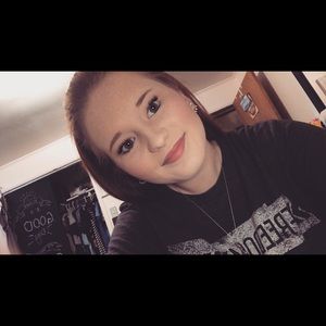 Meet your Posher, Savannah